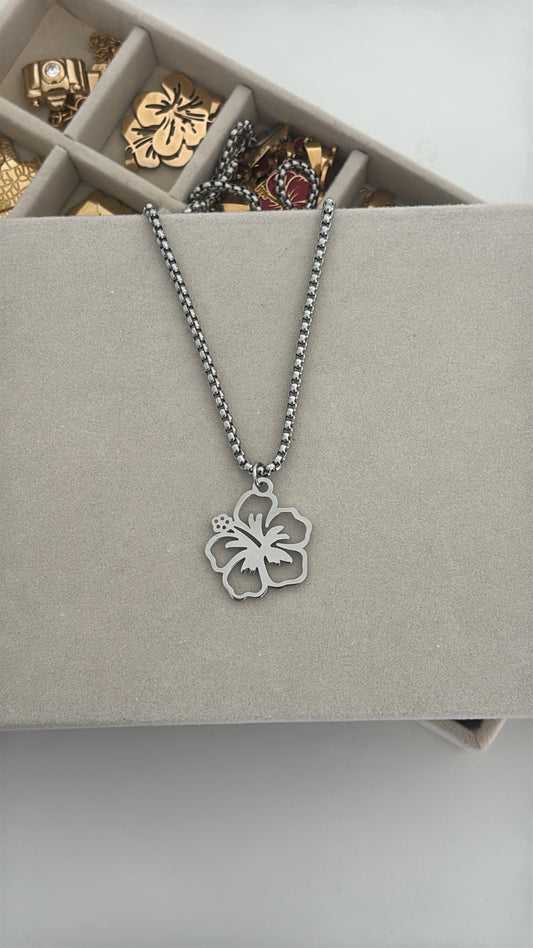 Floré Necklace