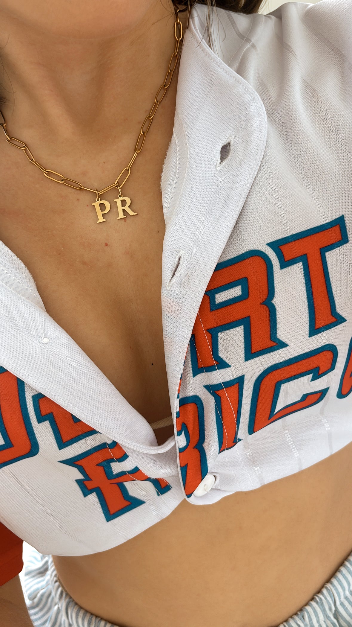 Pé erre Necklace