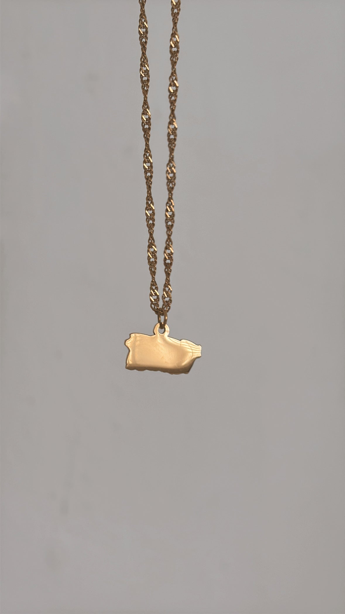 Mi isla Necklace