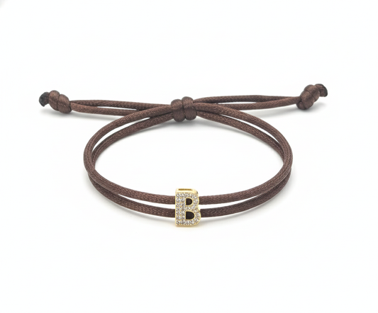Inicial de Hilo, Bracelet